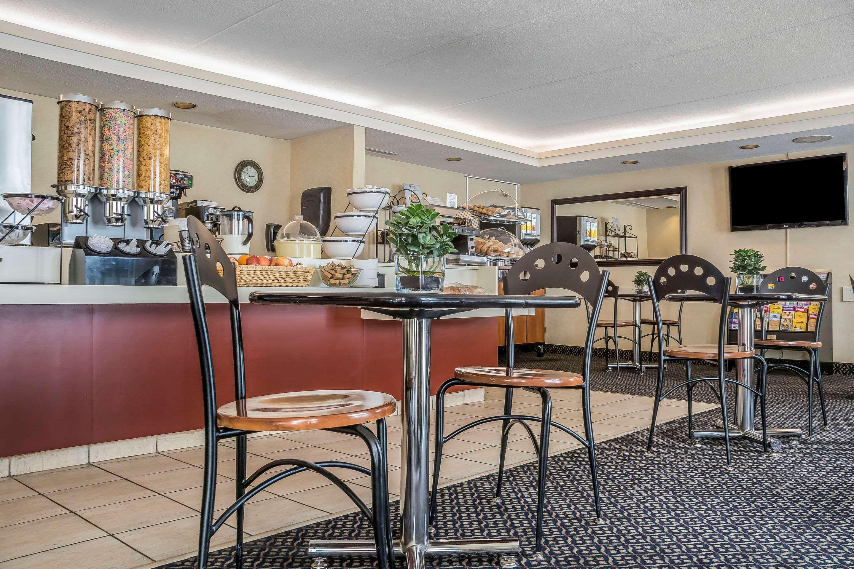 Comfort Suites Londra Esterno foto