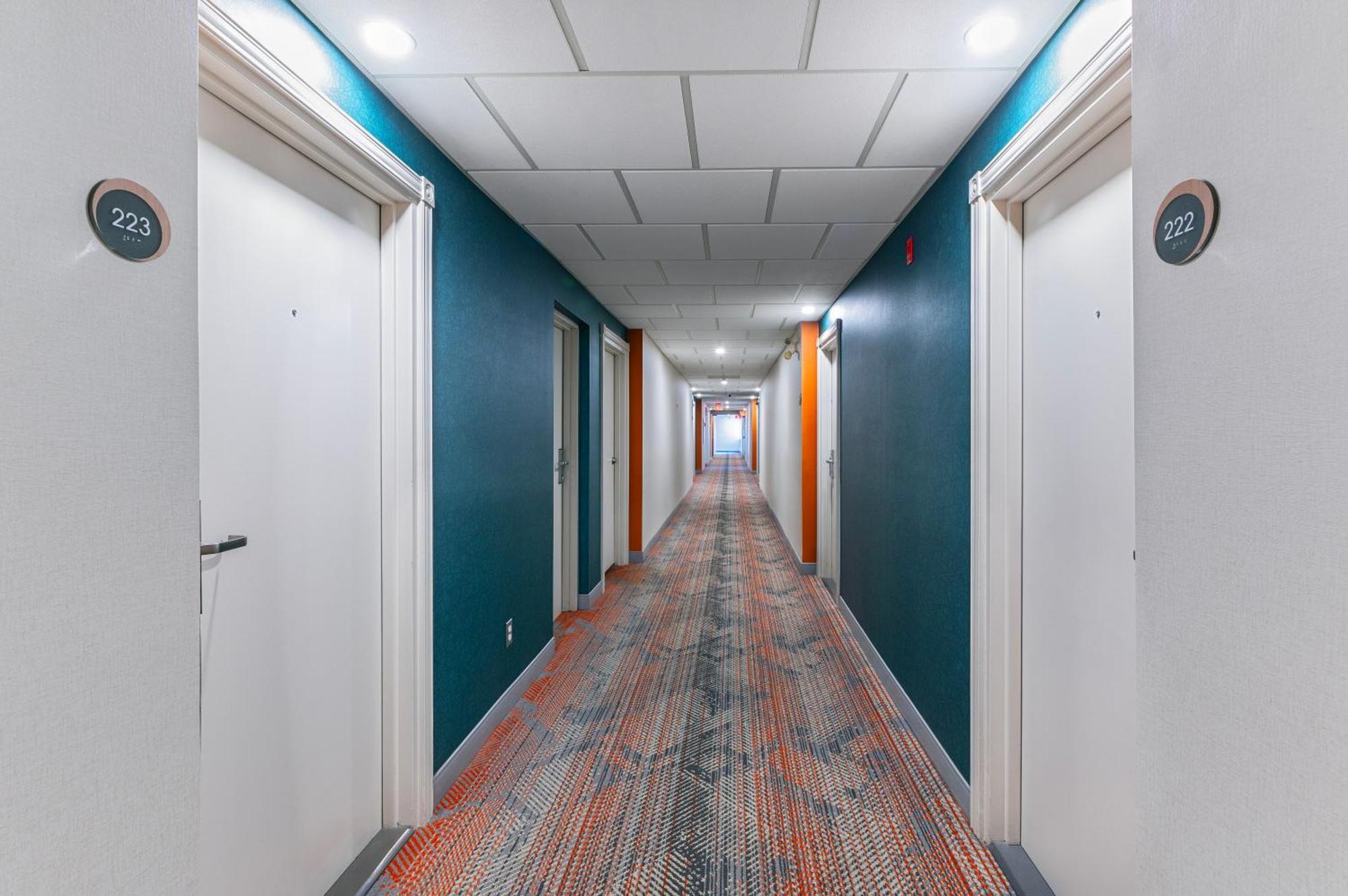 Comfort Suites Londra Esterno foto