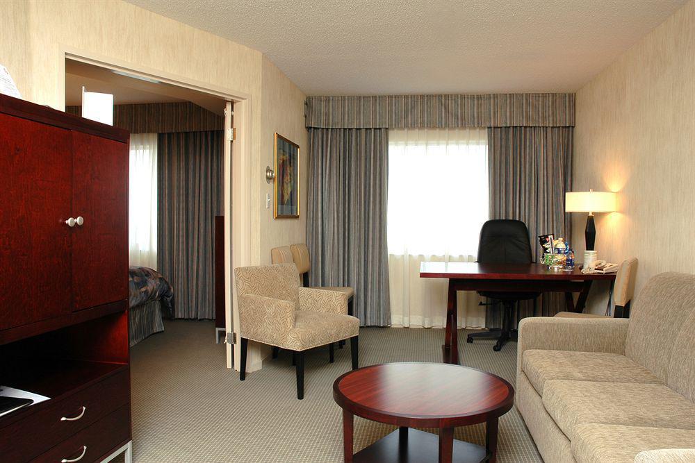 Comfort Suites Londra Esterno foto